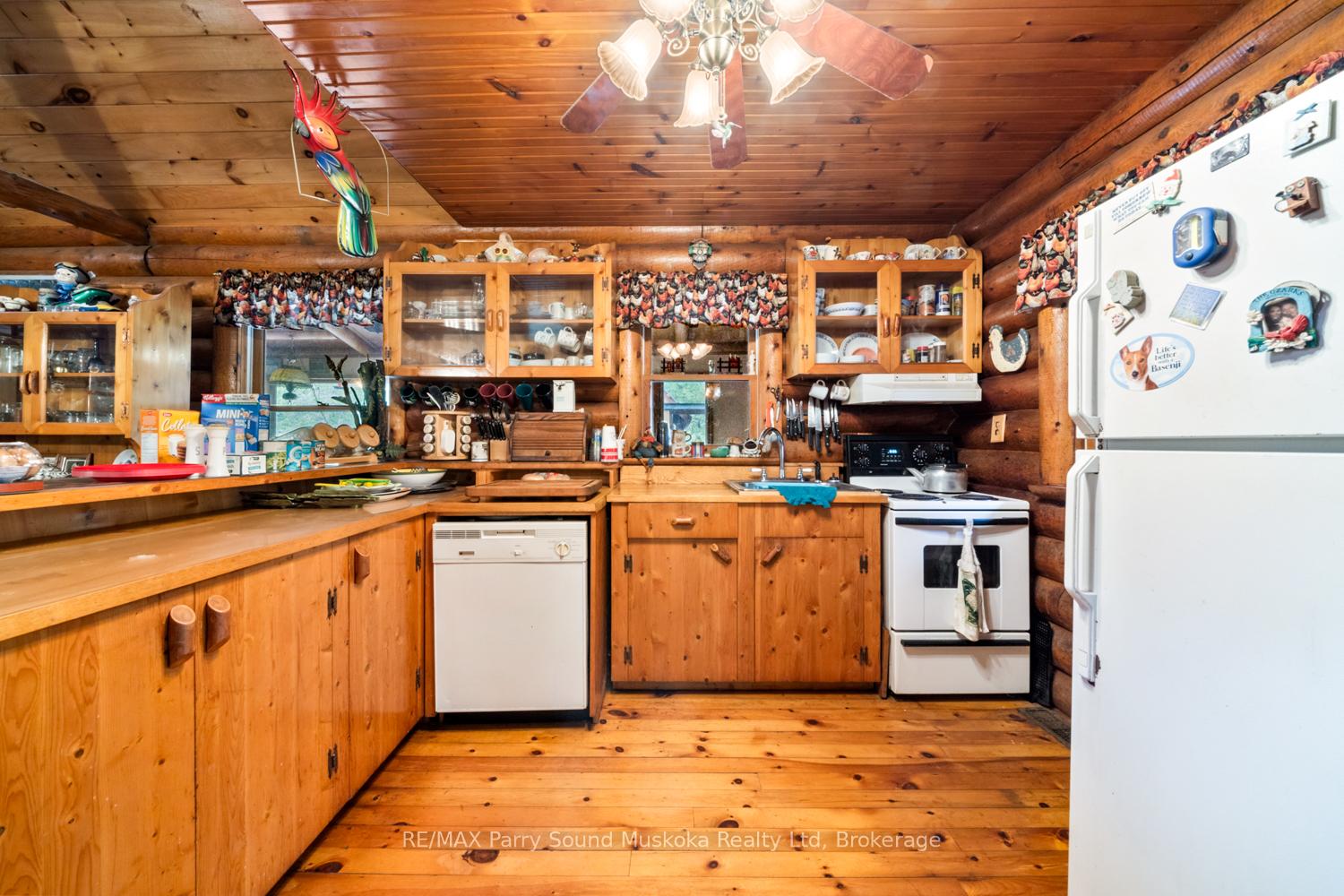 Photo 25 of 16 B Magnet Road, Magnetawan, Ahmic Harbour — HOMEH