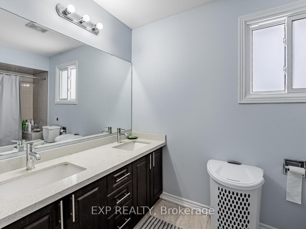 Photo 21 of 76 Blackmere Circle, Brampton, Fletcher's Creek South — HOMEH