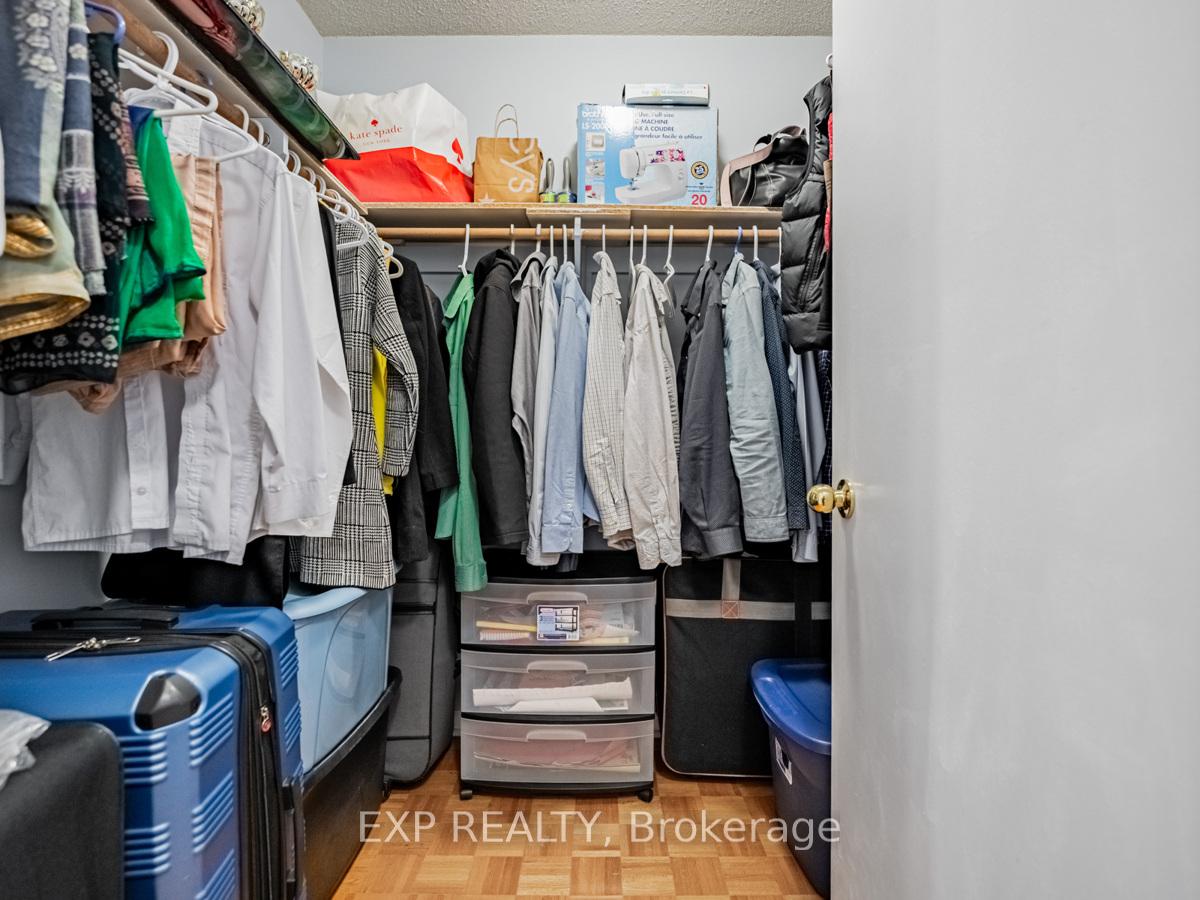 Photo 22 of 76 Blackmere Circle, Brampton, Fletcher's Creek South — HOMEH