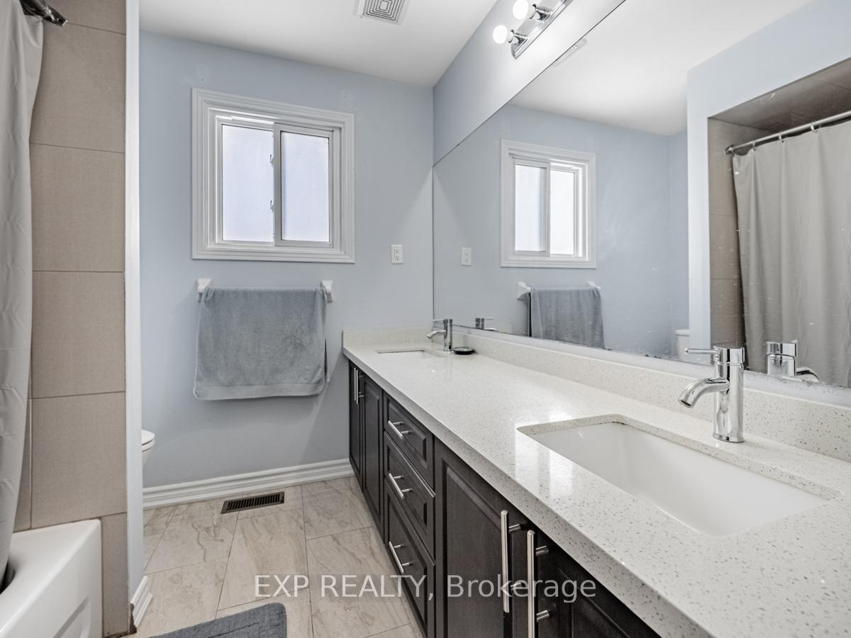 Photo 24 of 76 Blackmere Circle, Brampton, Fletcher's Creek South — HOMEH