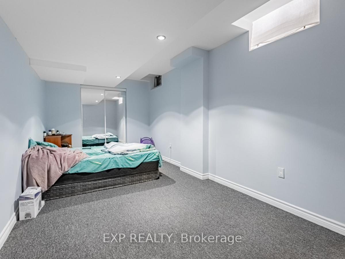 Photo 31 of 76 Blackmere Circle, Brampton, Fletcher's Creek South — HOMEH