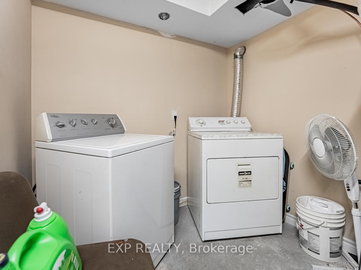 Photo 33 of 76 Blackmere Circle, Brampton, Fletcher's Creek South — HOMEH