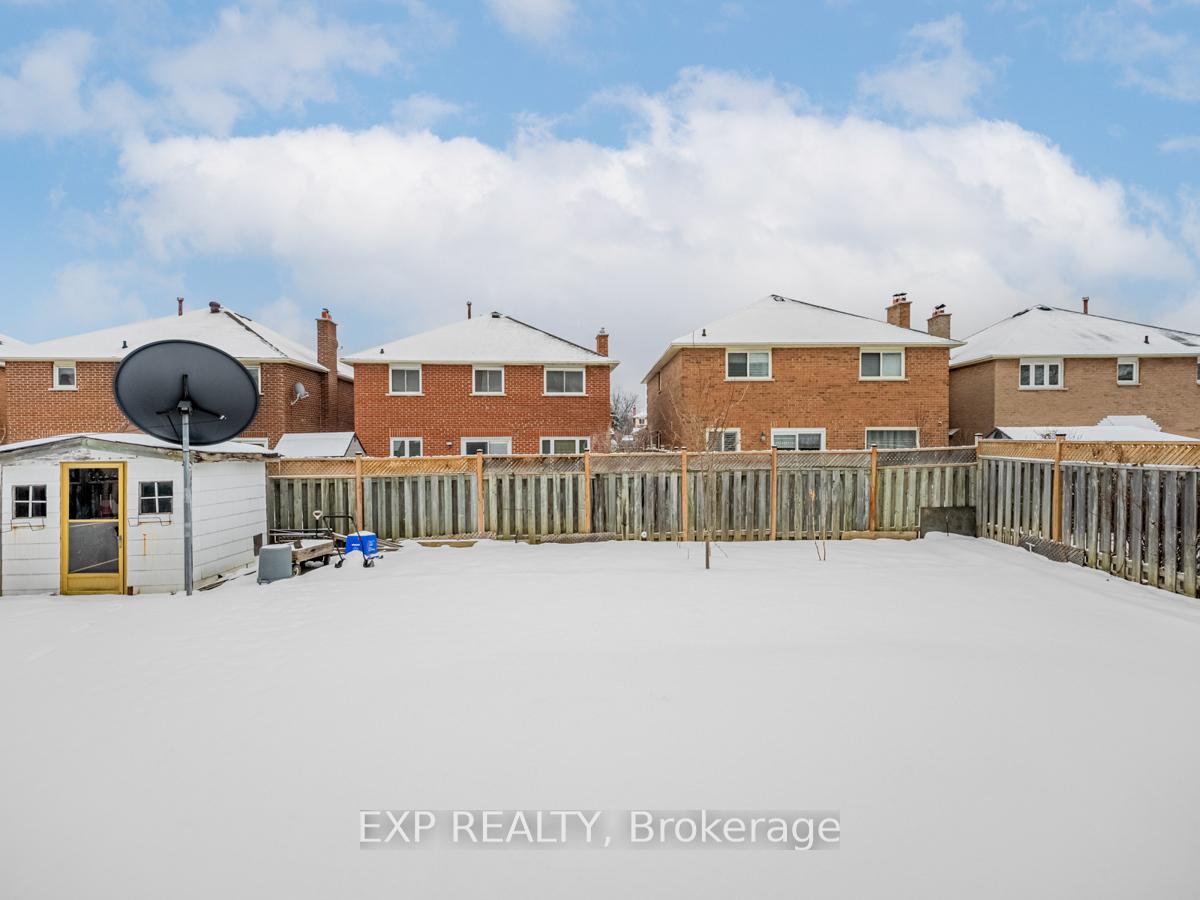 Photo 36 of 76 Blackmere Circle, Brampton, Fletcher's Creek South — HOMEH