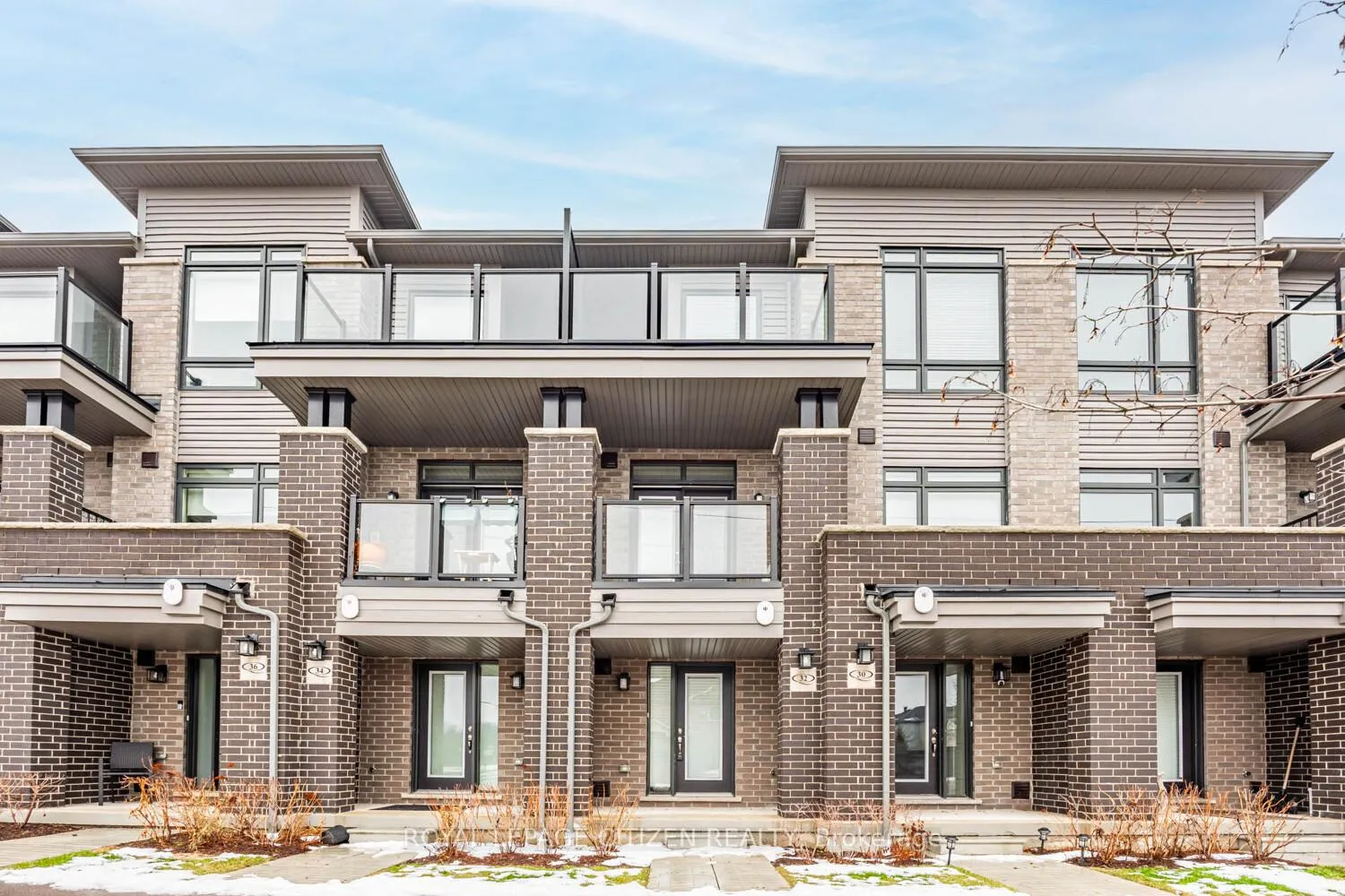Front of 32 Emmas Way