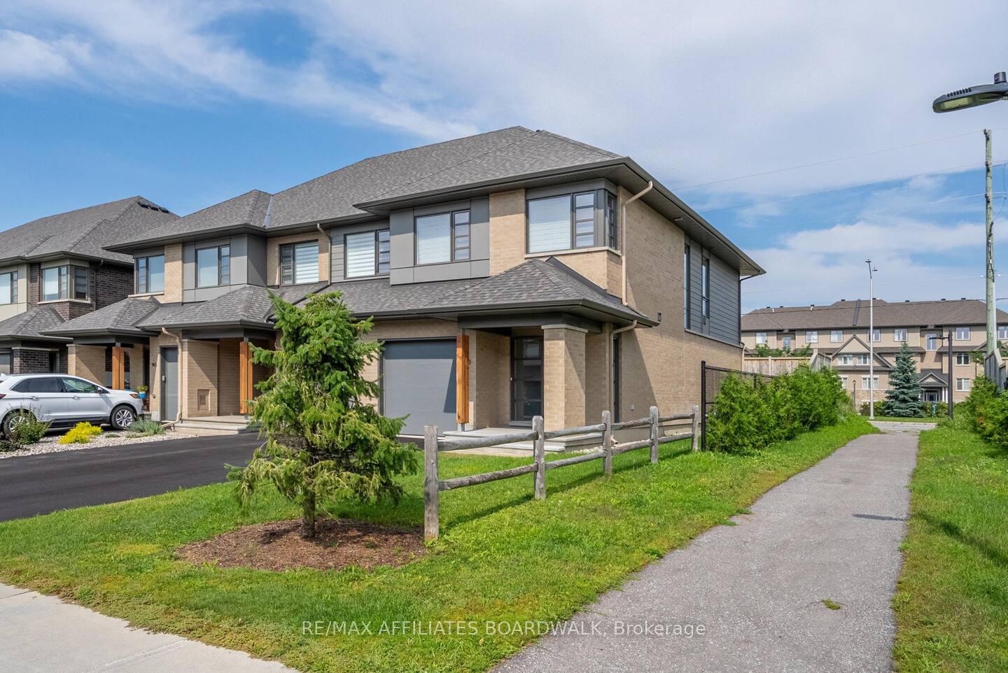 Photo 4 of 138 Larimar Circle, Ottawa, Riverside South/Gloucester Glen — HOMEH