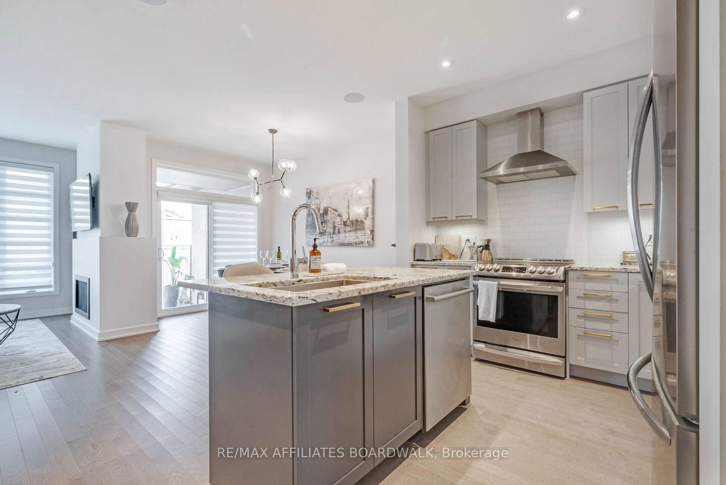 Photo 7 of 138 Larimar Circle, Ottawa, Riverside South/Gloucester Glen — HOMEH