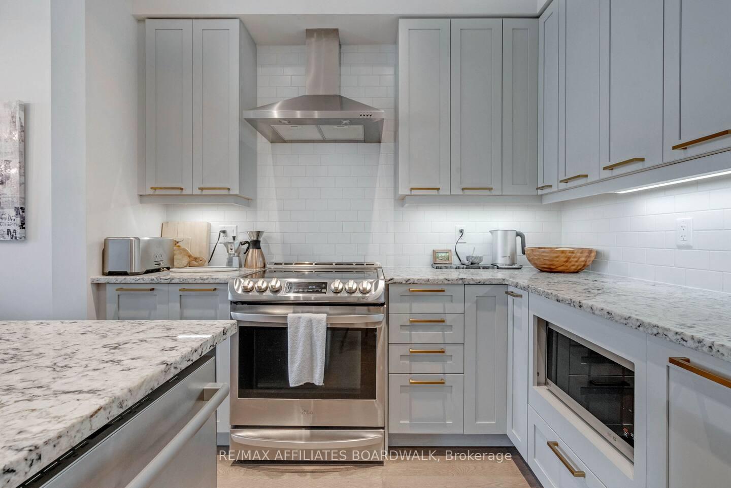 Photo 8 of 138 Larimar Circle, Ottawa, Riverside South/Gloucester Glen — HOMEH