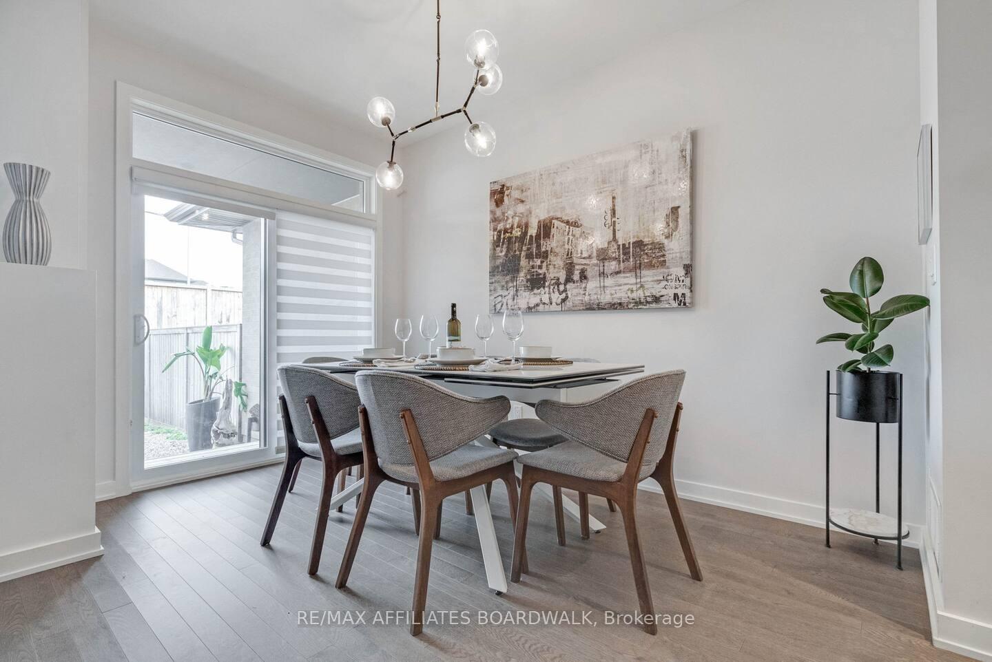Photo 15 of 138 Larimar Circle, Ottawa, Riverside South/Gloucester Glen — HOMEH