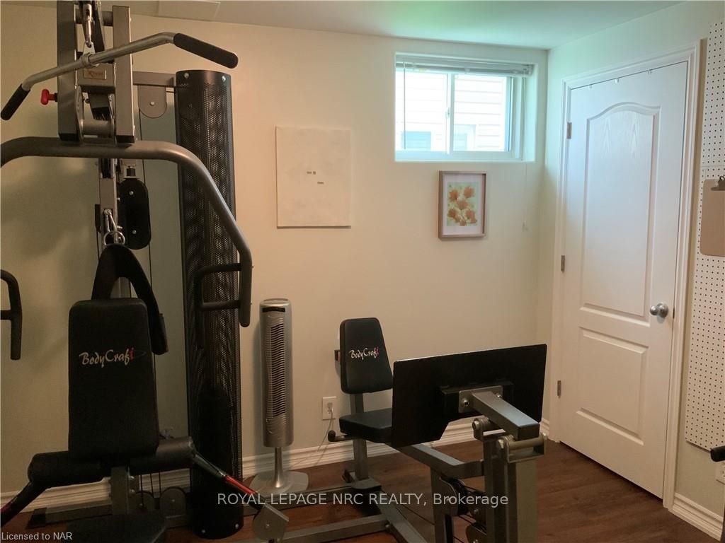 Photo 28 of 82 Parkside Drive, St. Catharines, Port Weller — HOMEH