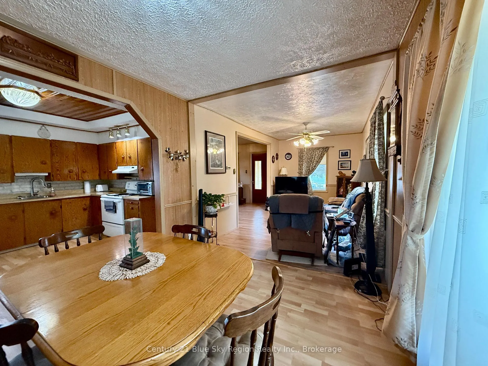 Photo 6 of 363 Park Street, Mattawa — HOMEH