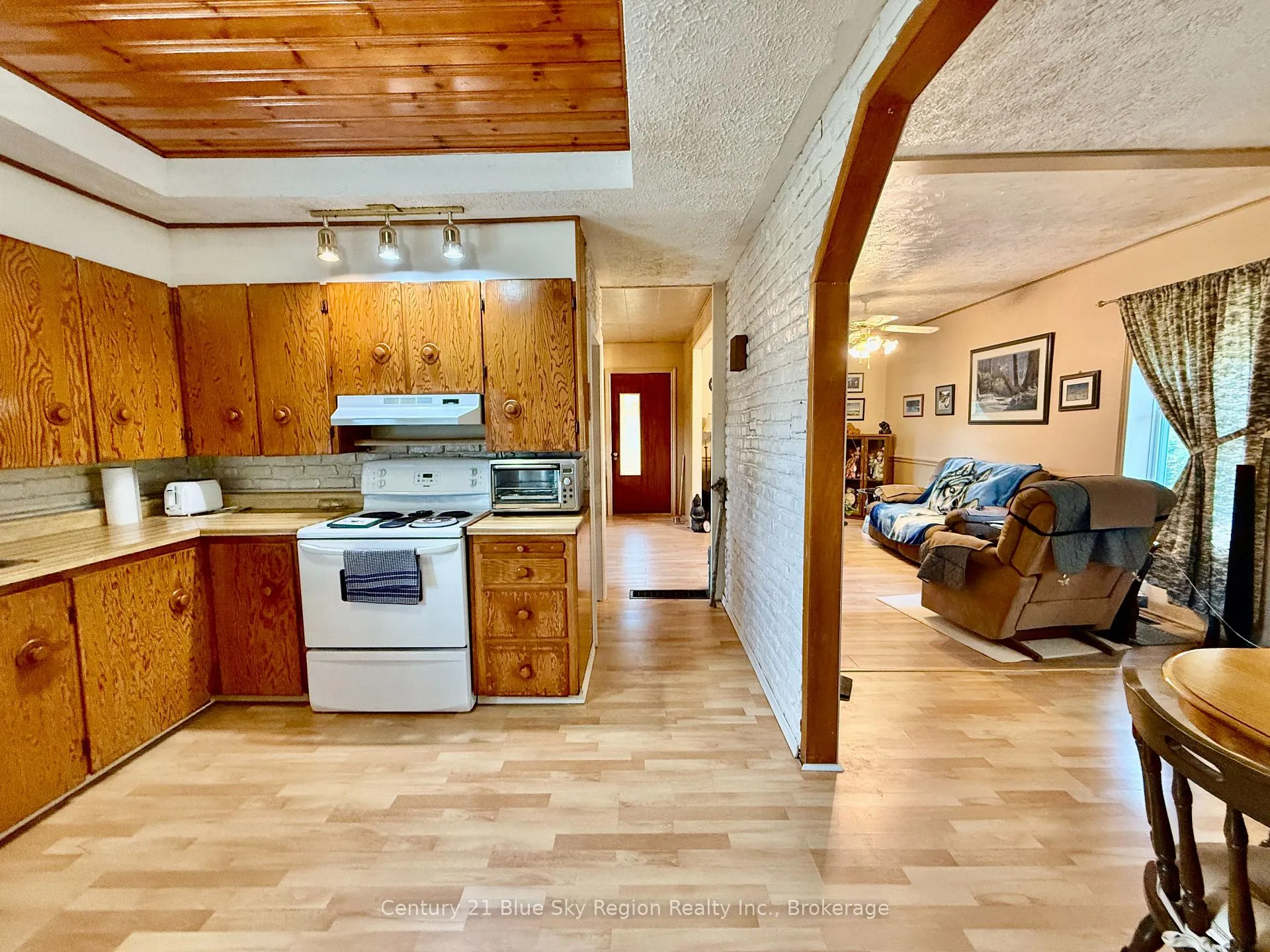 Photo 9 of 363 Park Street, Mattawa — HOMEH