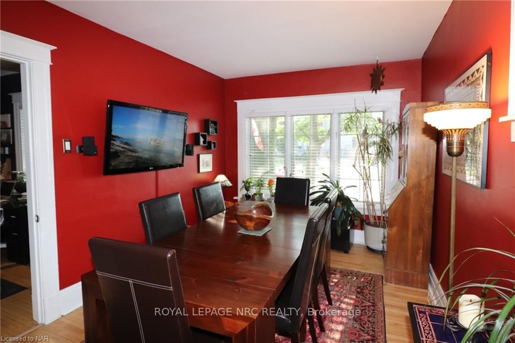 Photo 12 of 182 Lake Street, St. Catharines, Downtown — HOMEH