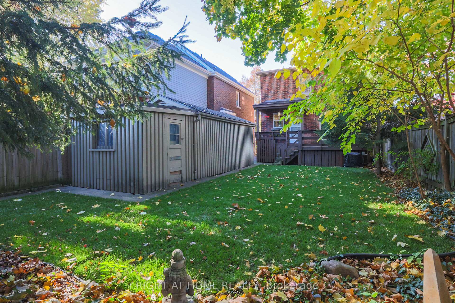Photo 7 of 65 London Street S, Hamilton, Delta — HOMEH