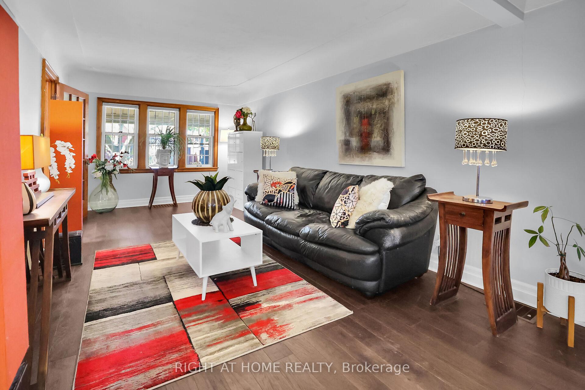 Photo 22 of 65 London Street S, Hamilton, Delta — HOMEH