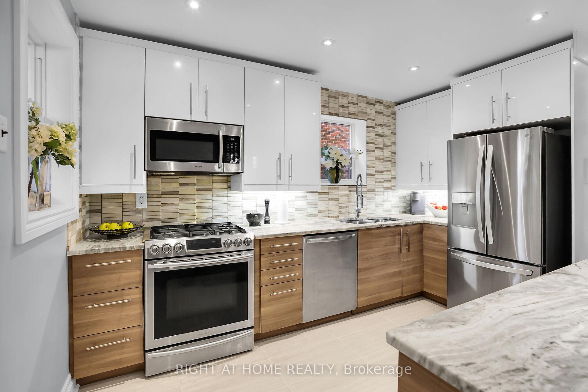 Photo 26 of 65 London Street S, Hamilton, Delta — HOMEH