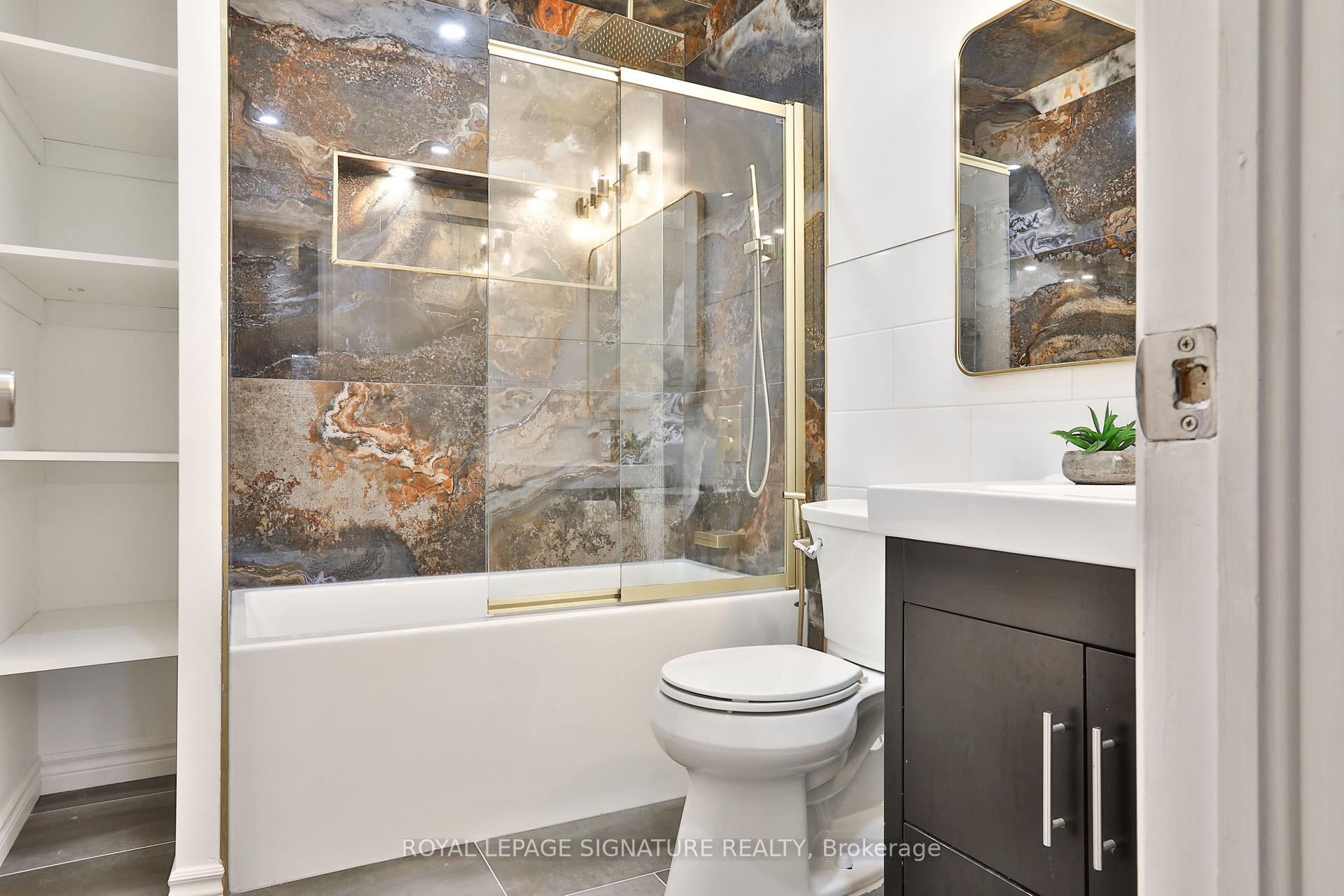Photo 20 of 14 Grand Forest Drive, Barrie, Bayshore — HOMEH