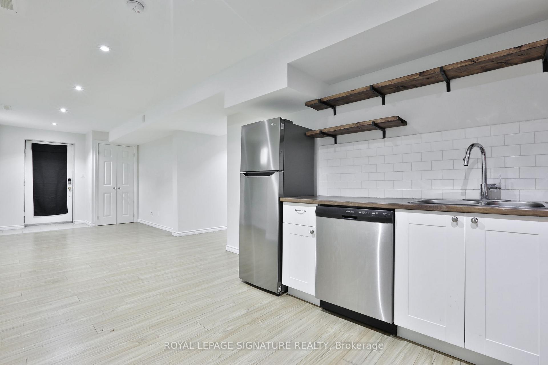 Photo 29 of 14 Grand Forest Drive, Barrie, Bayshore — HOMEH