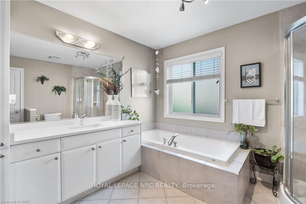 Photo 32 of 12 Briarwood Drive, St. Catharines, Rykert/Vansickle — HOMEH