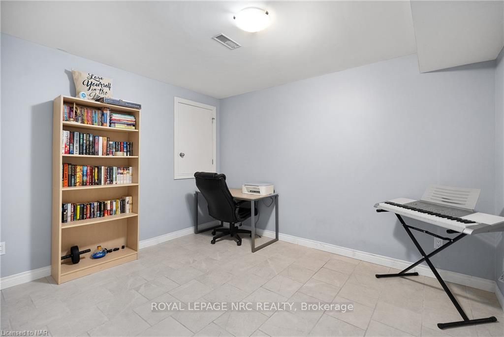 Photo 36 of 12 Briarwood Drive, St. Catharines, Rykert/Vansickle — HOMEH