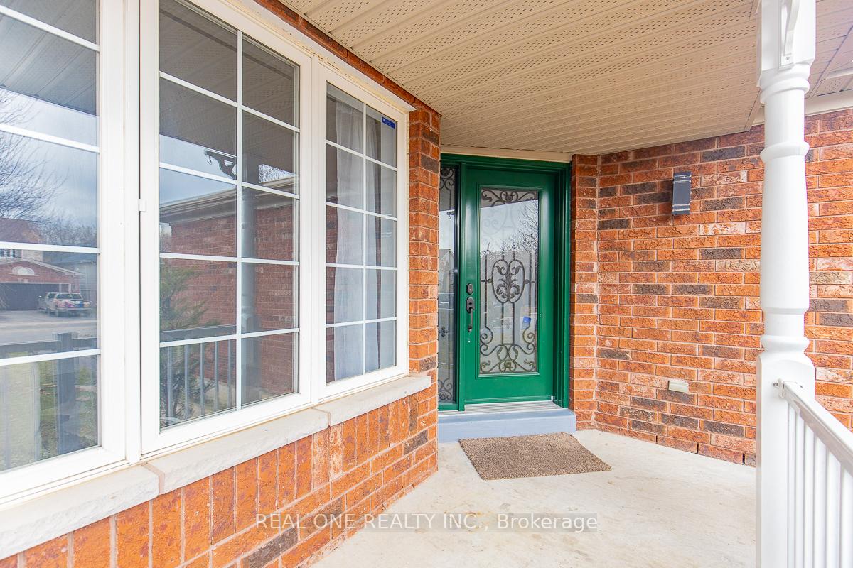 Photo 2 of 227 Esther Drive, Barrie, Painswick South — HOMEH