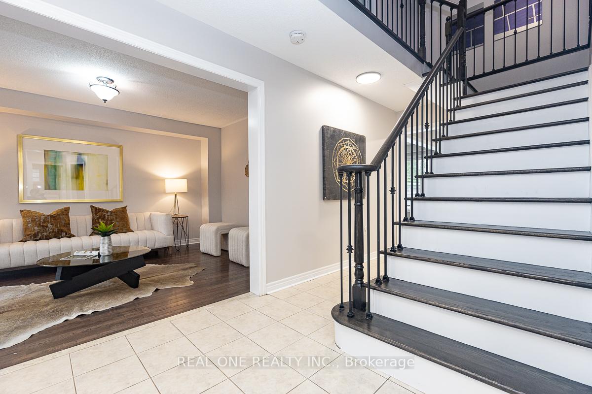 Photo 13 of 227 Esther Drive, Barrie, Painswick South — HOMEH
