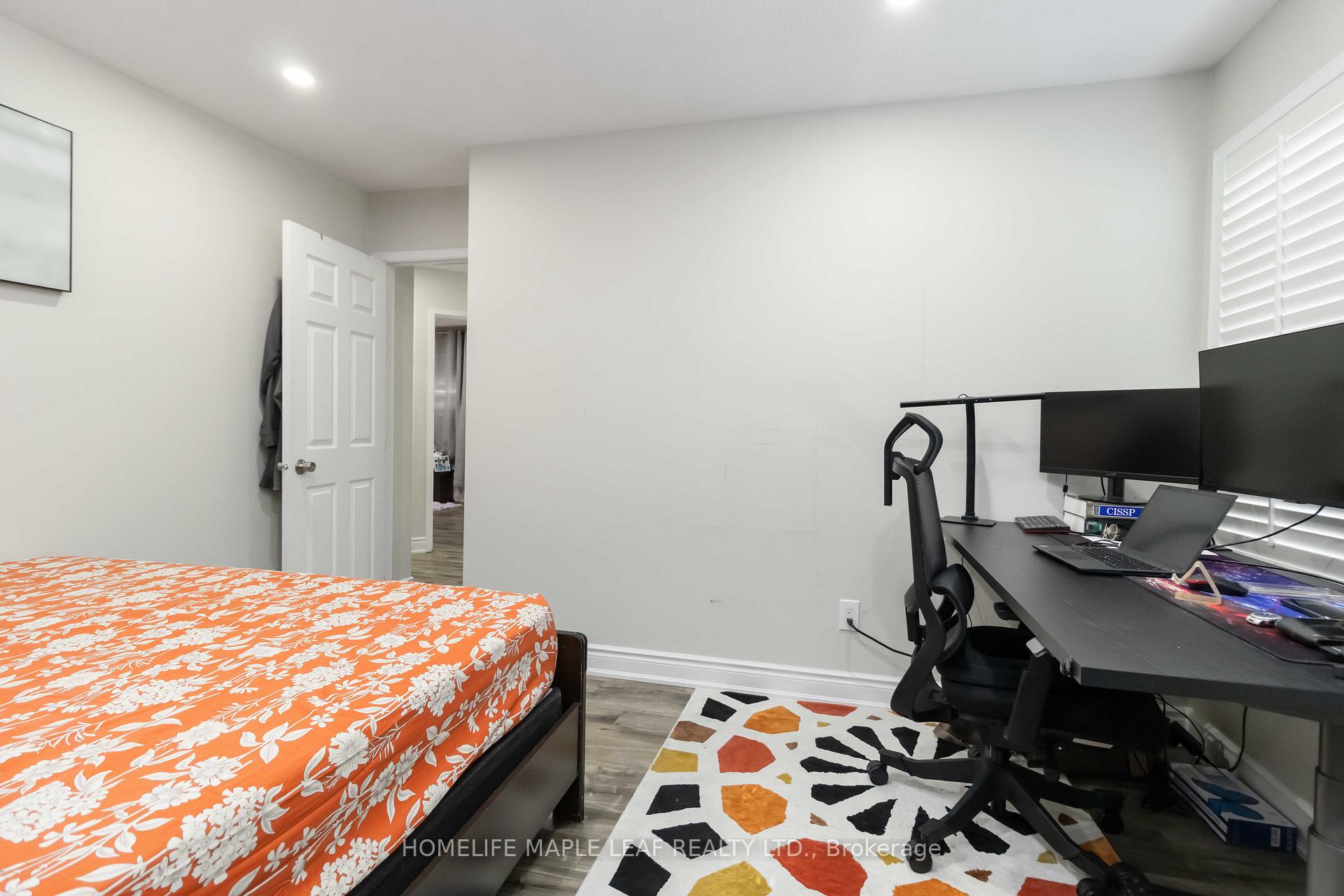 Photo 13 of 43 Schooner Drive, Brampton, Fletcher's Meadow — HOMEH