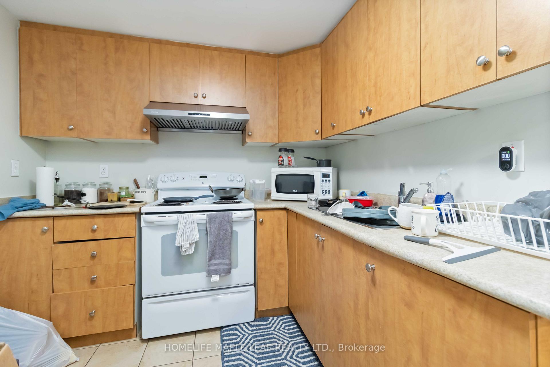 Photo 17 of 43 Schooner Drive, Brampton, Fletcher's Meadow — HOMEH