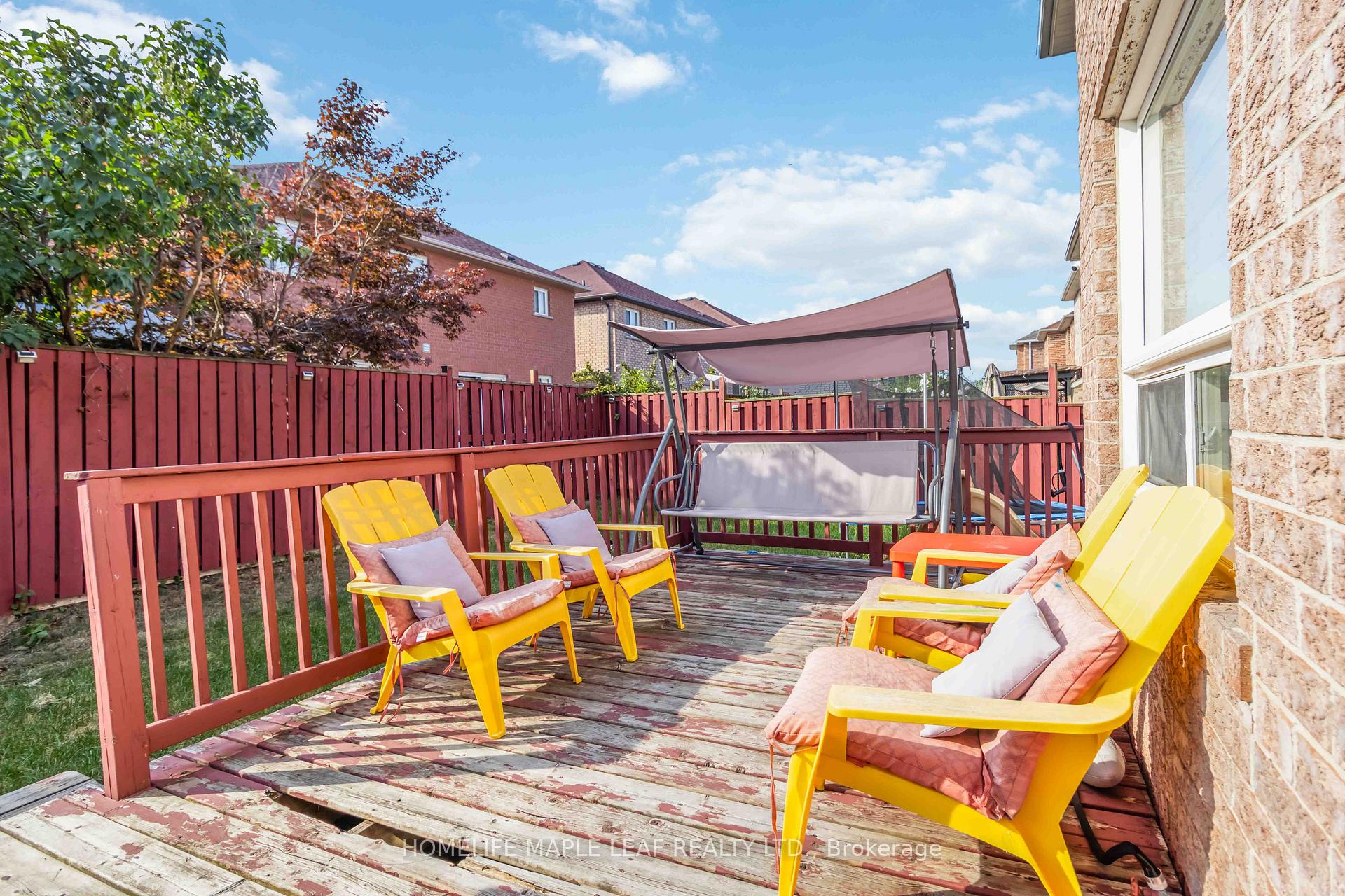 Photo 18 of 43 Schooner Drive, Brampton, Fletcher's Meadow — HOMEH