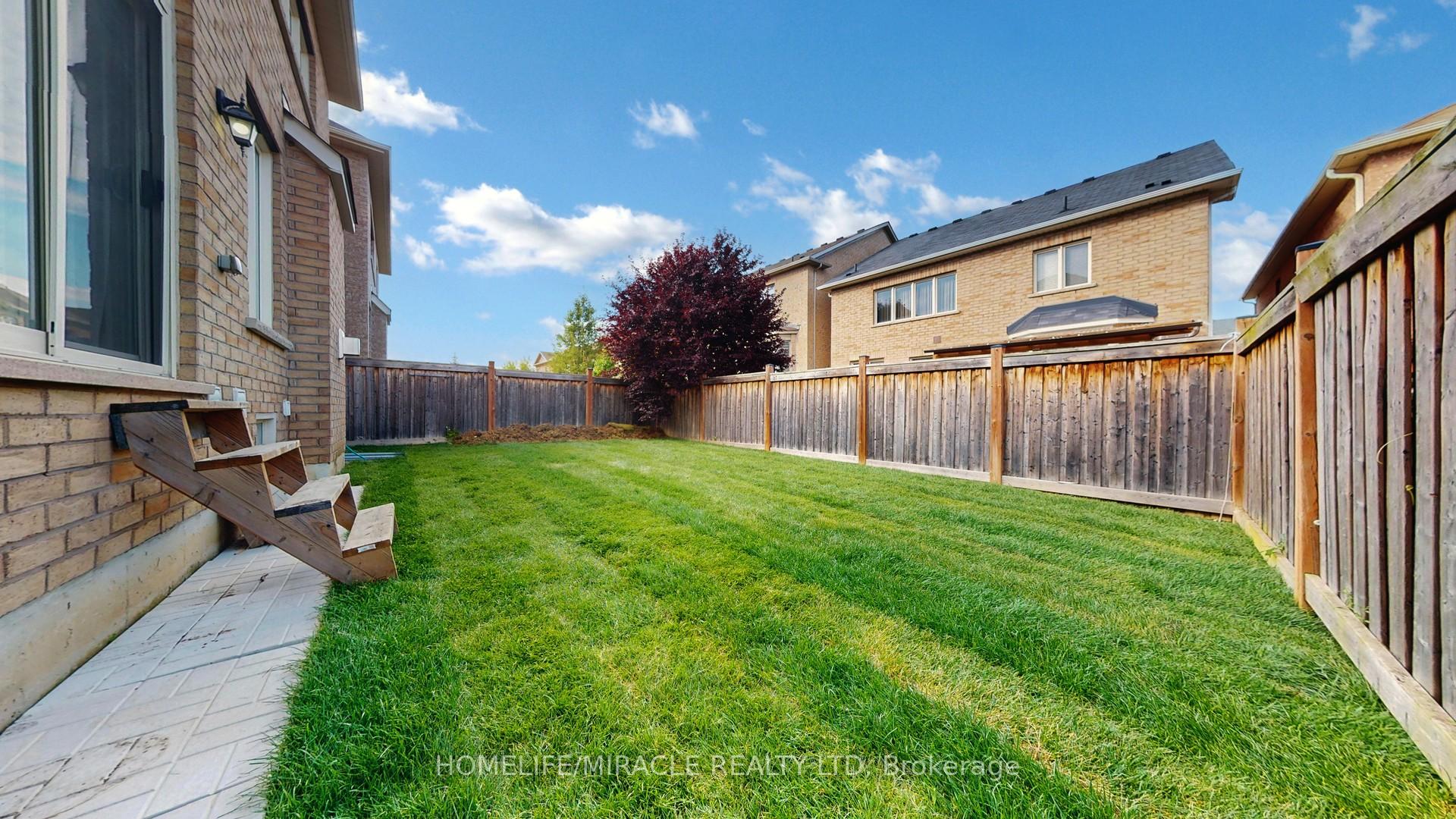 Photo 35 of 101 George Robinson Drive, Brampton, Credit Valley — HOMEH