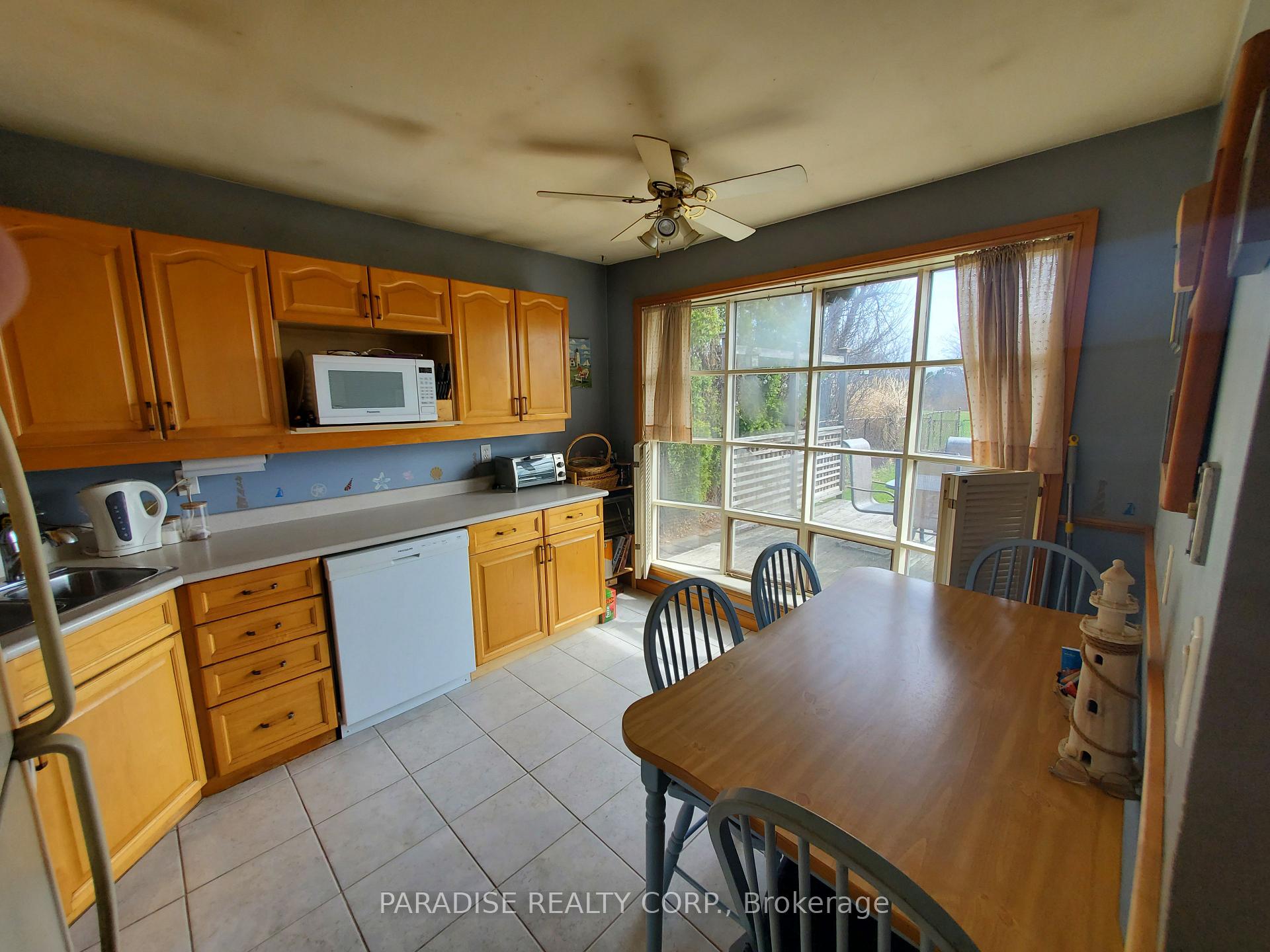 Photo 17 of 18 Willcher Drive, St. Catharines, Lakeshore — HOMEH