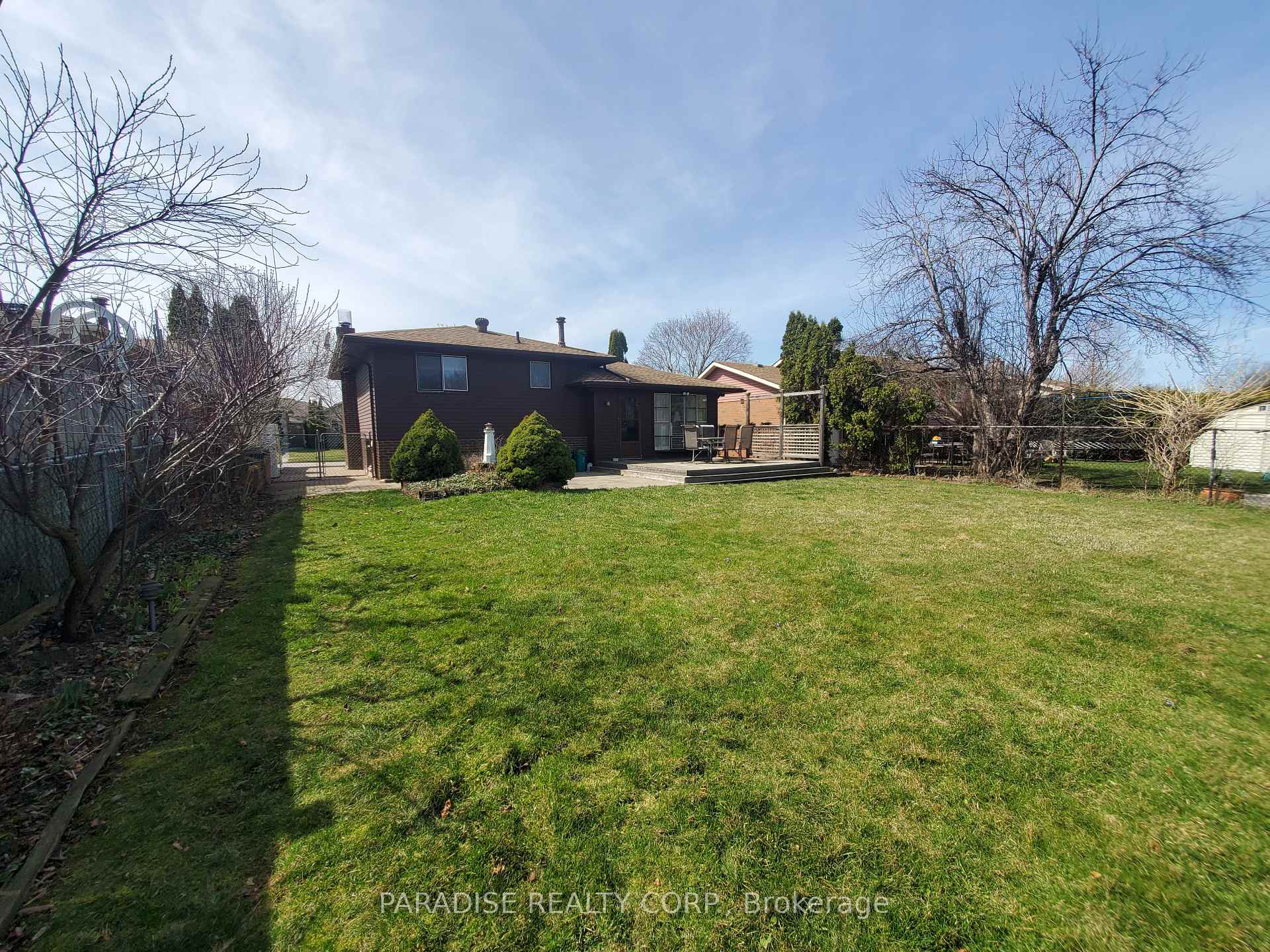 Photo 31 of 18 Willcher Drive, St. Catharines, Lakeshore — HOMEH