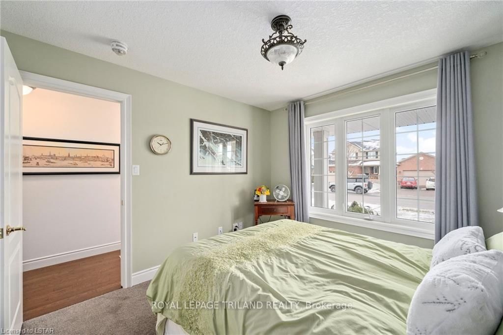 Photo 6 of 45 Westlake Drive, St. Thomas — HOMEH