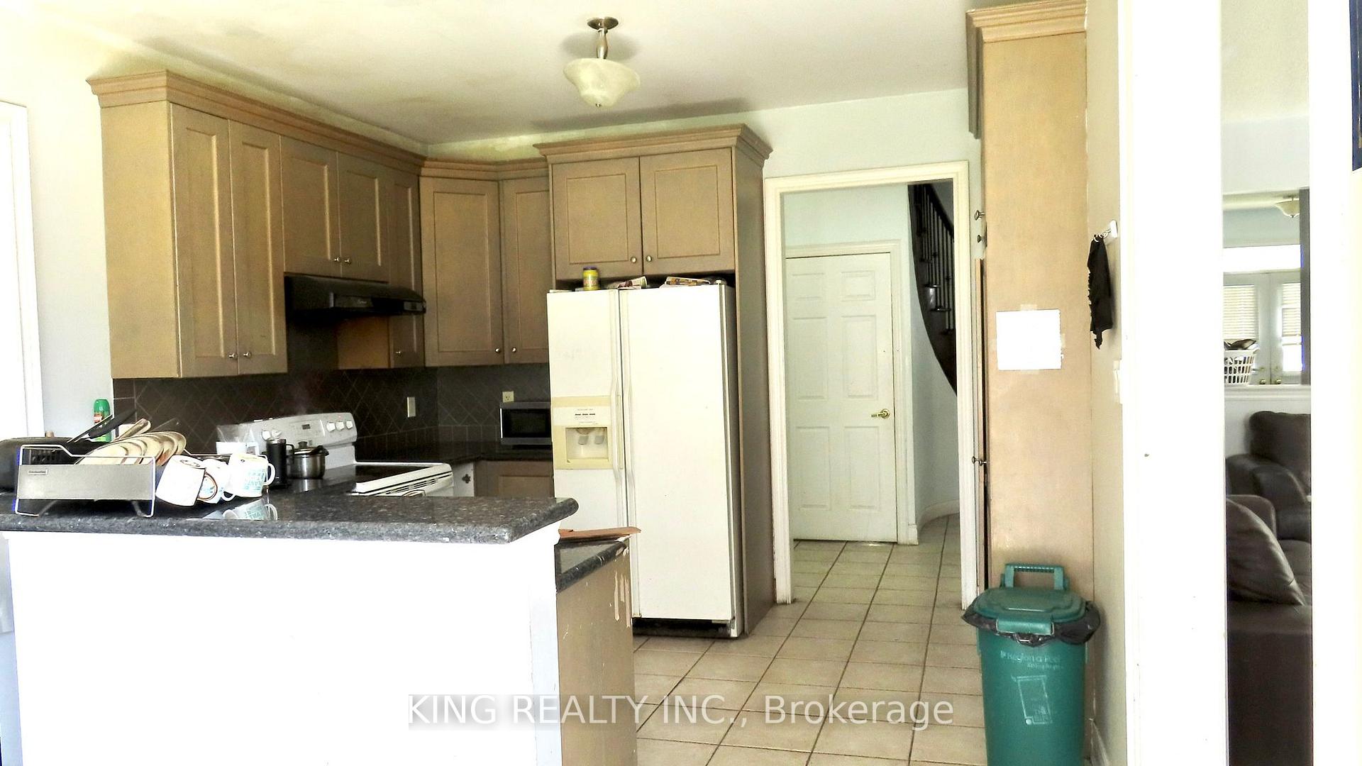 Photo 6 of 34 Lynnvalley Crescent, Brampton, Bram East — HOMEH
