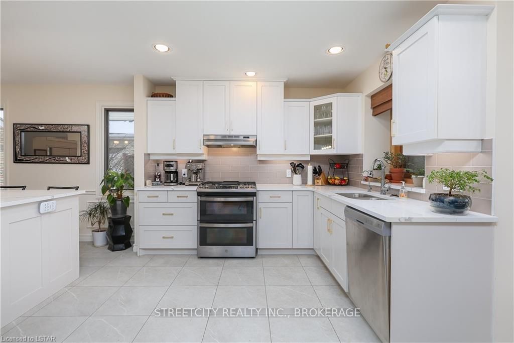 Photo 9 of 20 Trevithick Terrace, St. Thomas — HOMEH