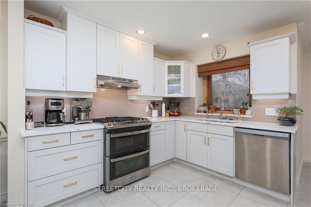 Photo 10 of 20 Trevithick Terrace, St. Thomas — HOMEH