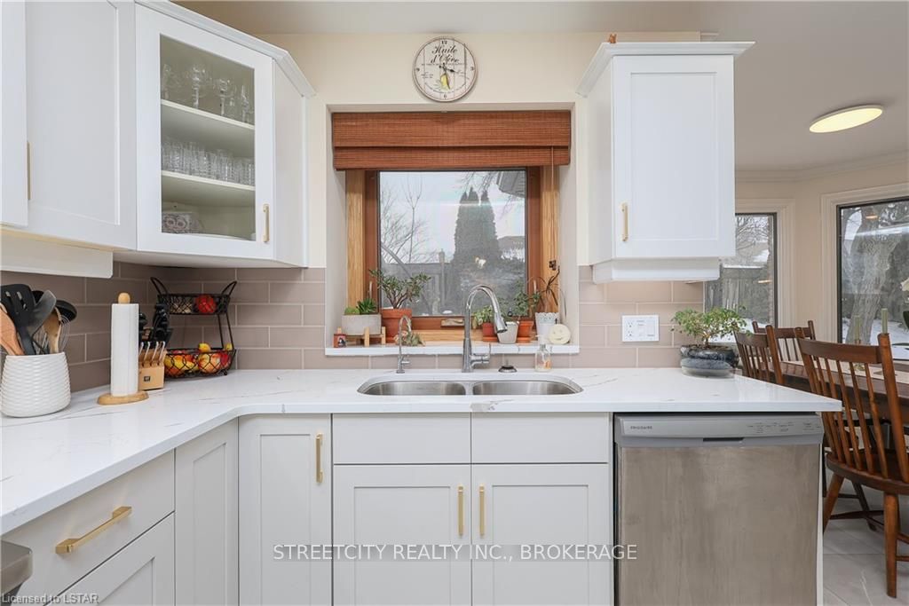 Photo 11 of 20 Trevithick Terrace, St. Thomas — HOMEH