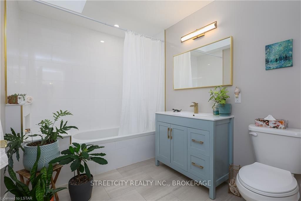Photo 31 of 20 Trevithick Terrace, St. Thomas — HOMEH