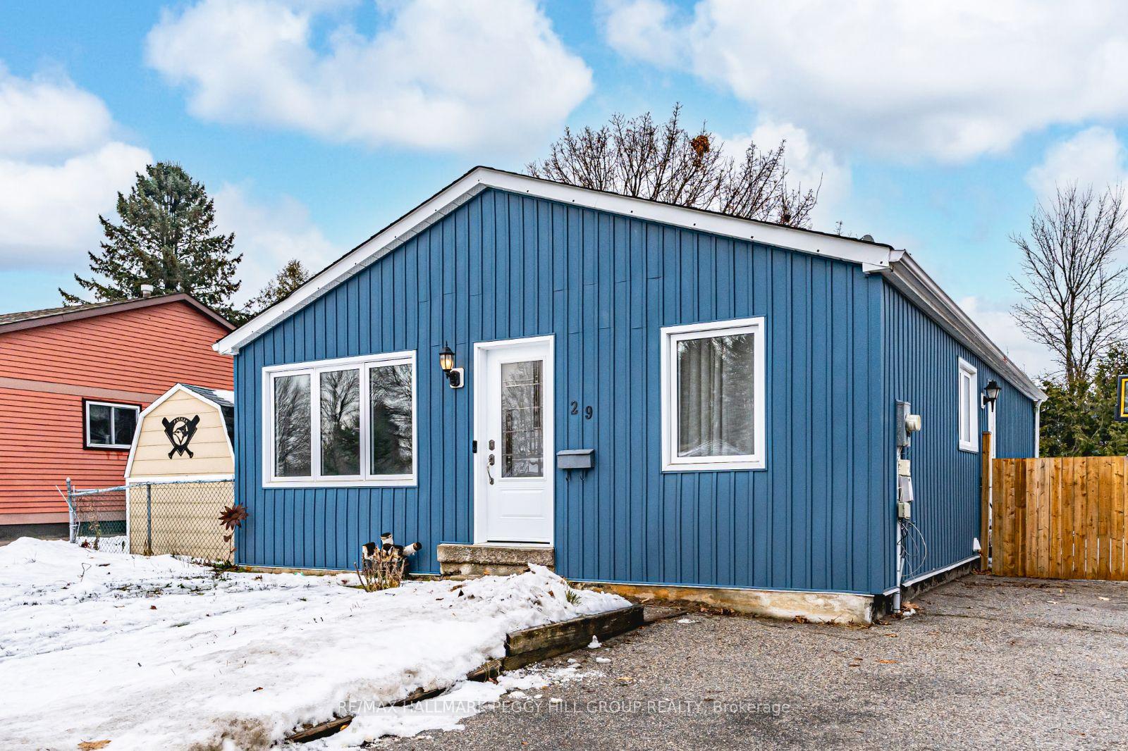 Photo 1 of 29 Frost Trail, Barrie, Letitia Heights — HOMEH