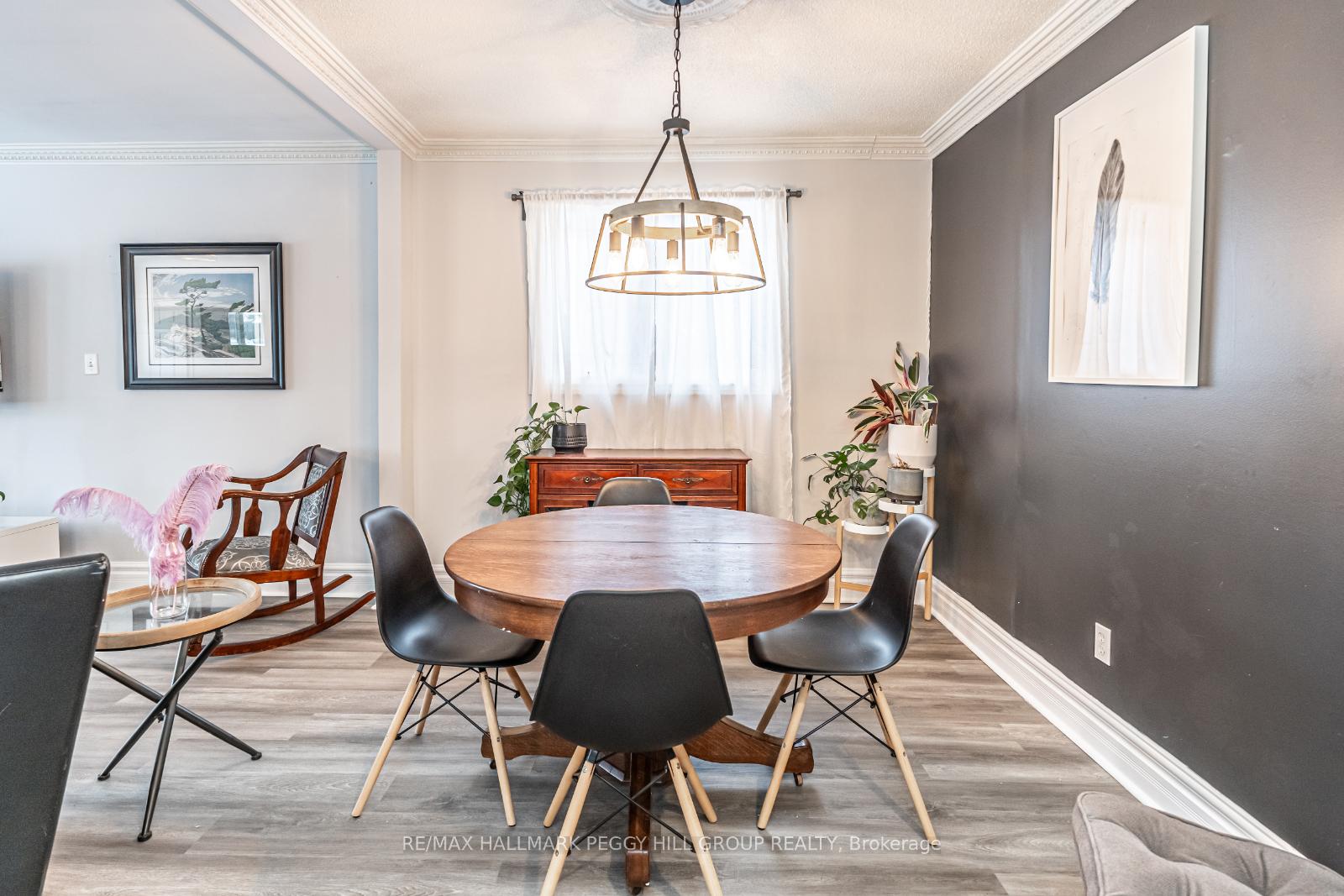 Photo 6 of 29 Frost Trail, Barrie, Letitia Heights — HOMEH