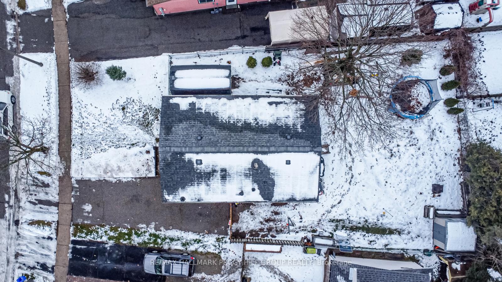 Photo 16 of 29 Frost Trail, Barrie, Letitia Heights — HOMEH