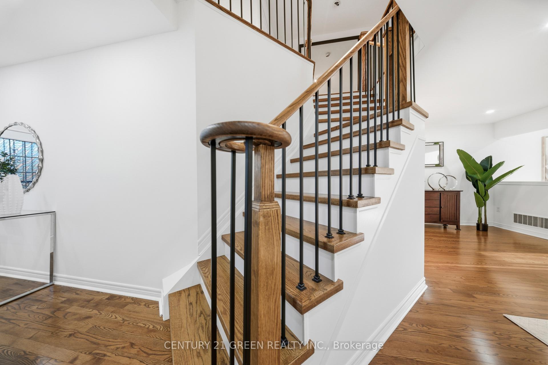 Photo 11 of 48 Brussels Avenue, Brampton, Sandringham-Wellington — HOMEH