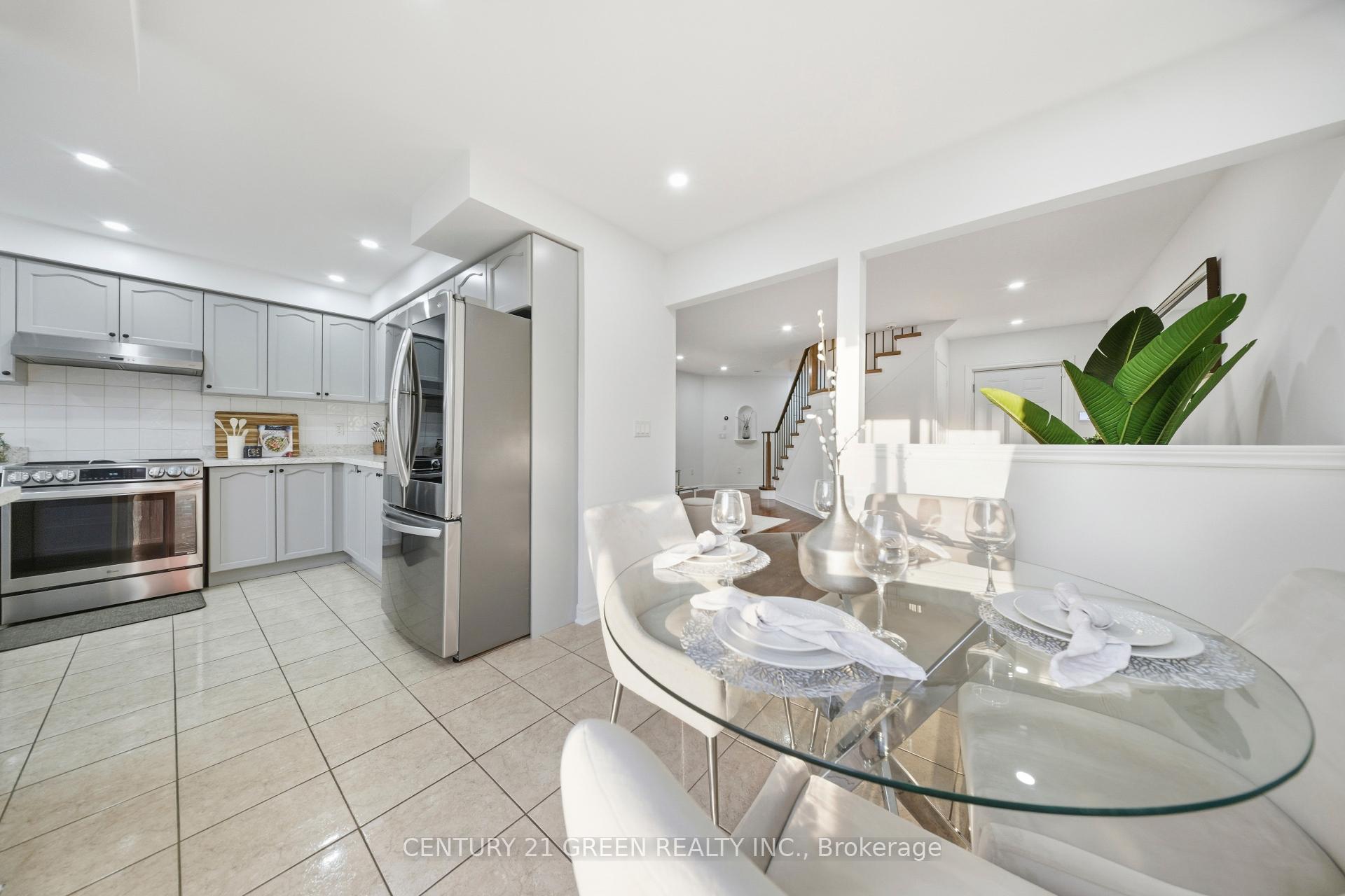 Photo 12 of 48 Brussels Avenue, Brampton, Sandringham-Wellington — HOMEH