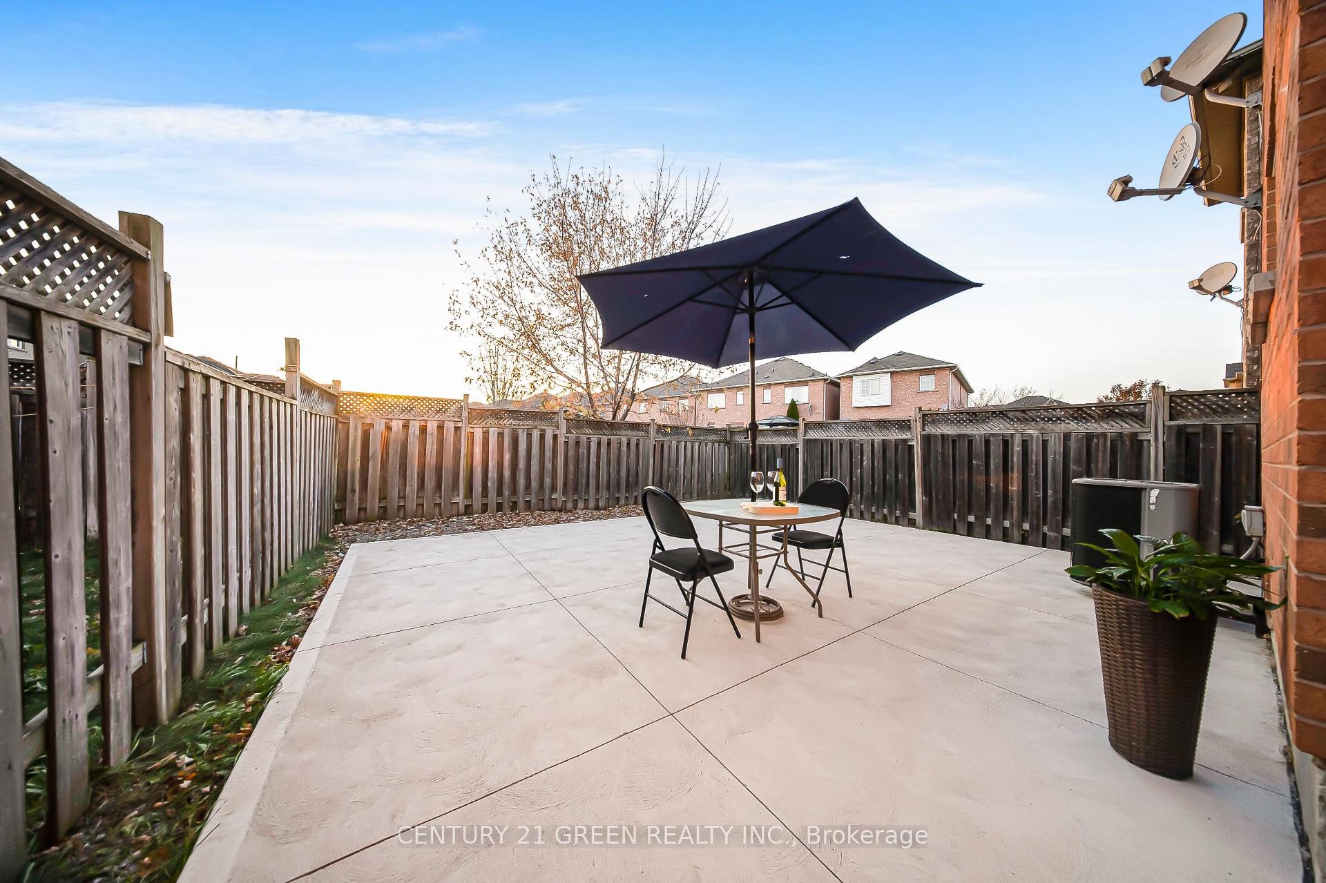 Photo 24 of 48 Brussels Avenue, Brampton, Sandringham-Wellington — HOMEH