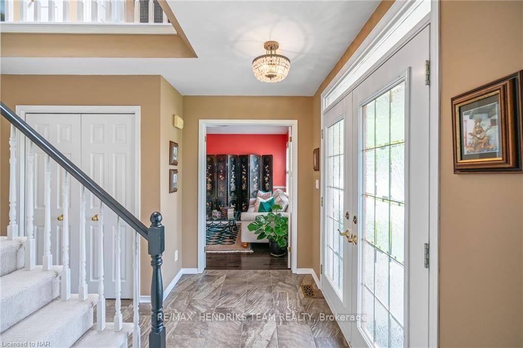 Photo 7 of 2 Bolger Drive, St. Catharines, Lakeport — HOMEH