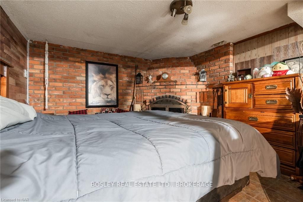 Photo 16 of 19 Homewood Avenue, St. Catharines, Facer — HOMEH