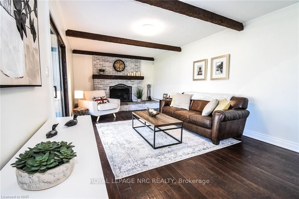 Photo 20 of 11 Preston Drive, St. Catharines, Vine/Linwell — HOMEH