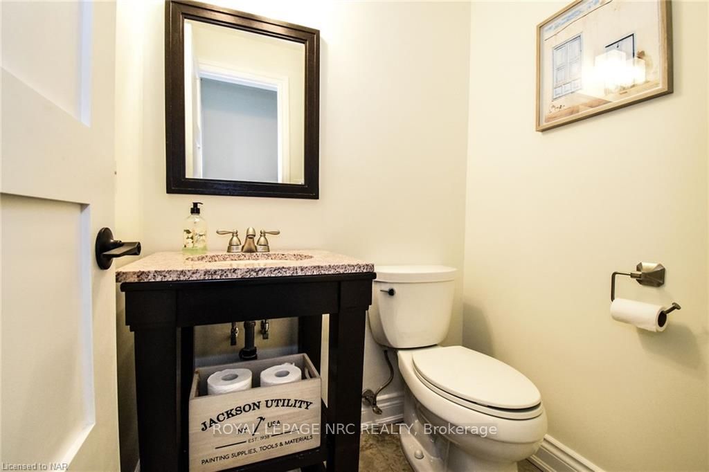 Photo 23 of 11 Preston Drive, St. Catharines, Vine/Linwell — HOMEH