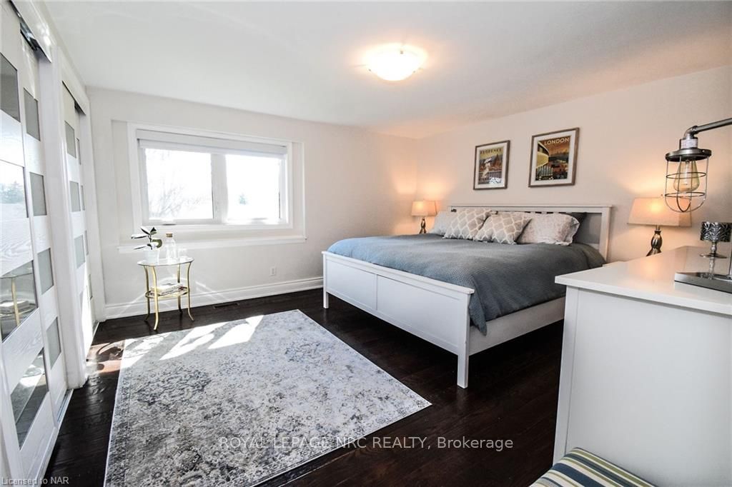 Photo 25 of 11 Preston Drive, St. Catharines, Vine/Linwell — HOMEH