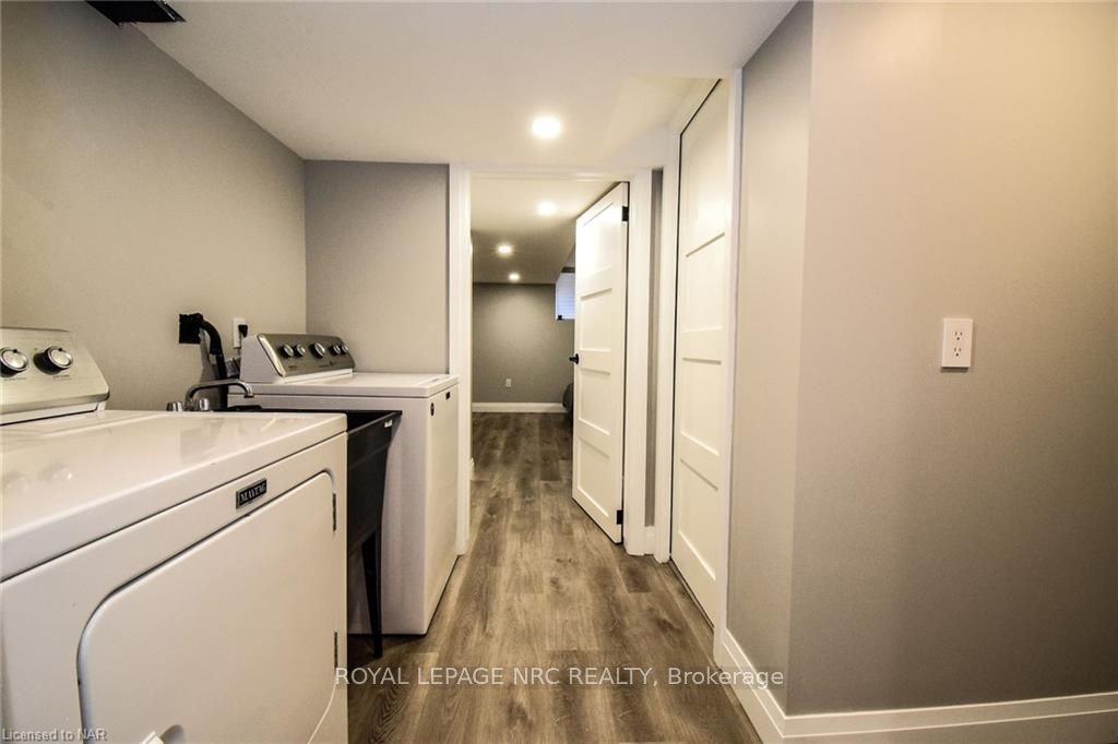 Photo 43 of 11 Preston Drive, St. Catharines, Vine/Linwell — HOMEH