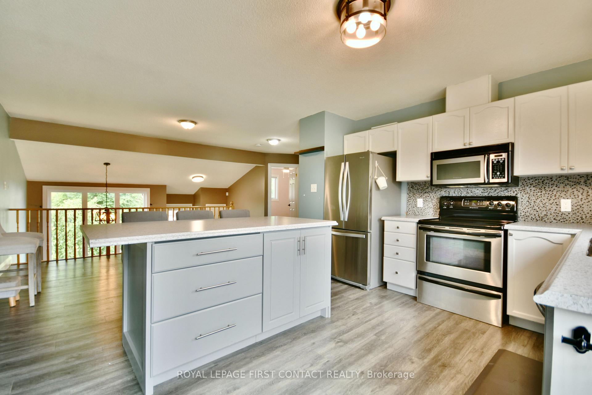 Photo 5 of 61 Holly Meadow Road, Barrie, Holly — HOMEH